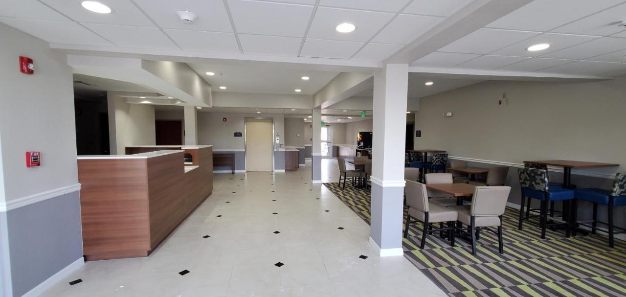 Microtel Inn & Suites By Wyndham Panama City Extérieur photo